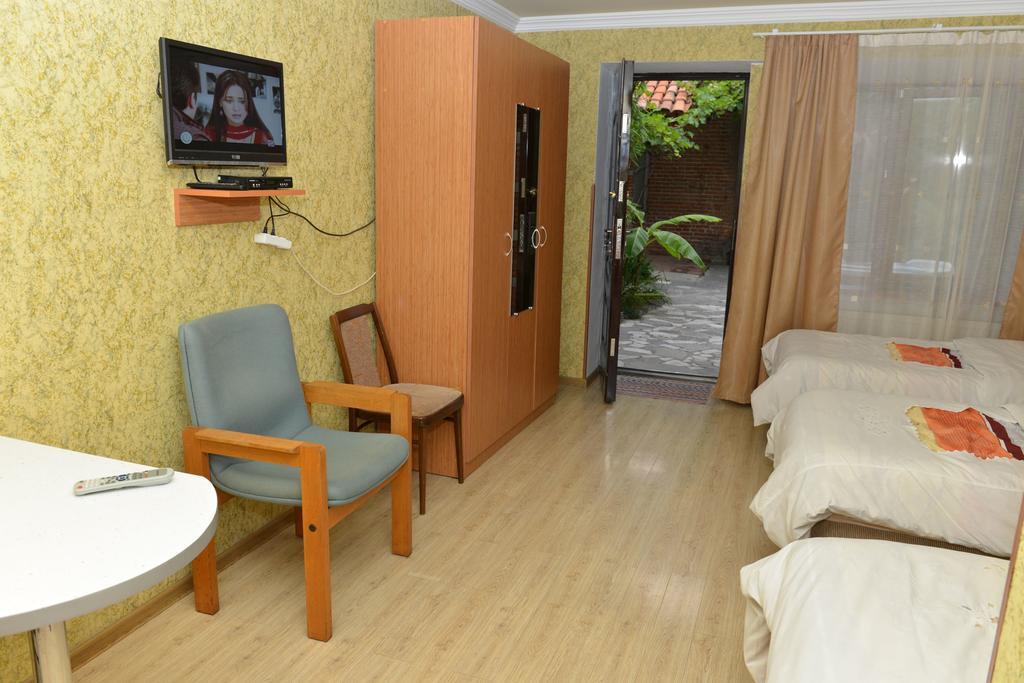 Tourist Hotel Akhaltsikhe  Szoba fotó